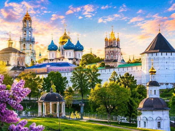 Sergiev Posad Tour (The Holy Trinity-St. Sergius Lavra)